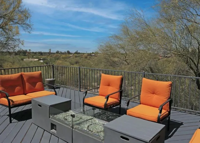 Holiday home Stunning Pool, Big Views, 3br 2ba, Sleeps 8 *