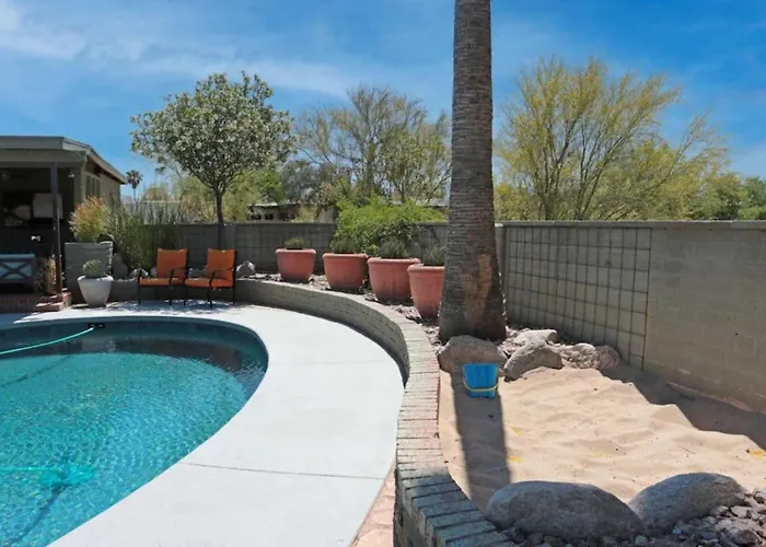 Holiday home Stunning Pool, Big Views, 3br 2ba, Sleeps 8