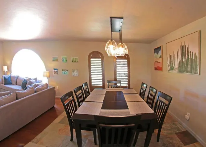 Stunning Pool, Big Views, 3br 2ba, Sleeps 8 *