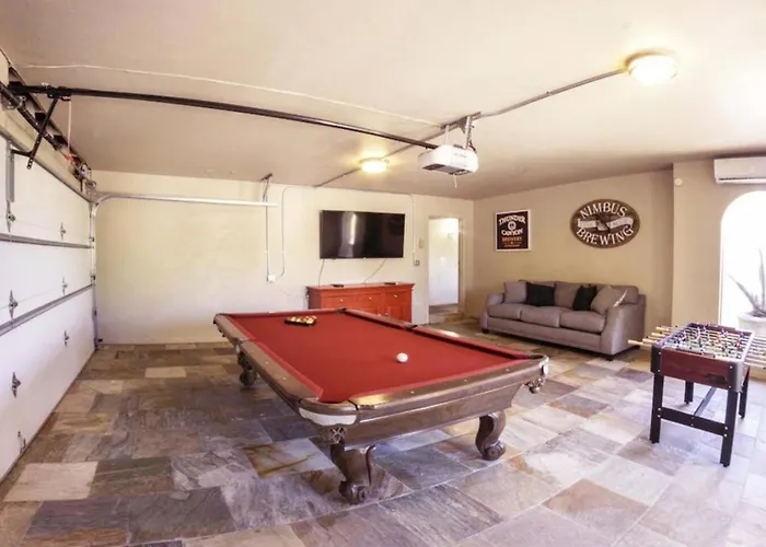 Stunning Pool, Big Views, 3br 2ba, Sleeps 8