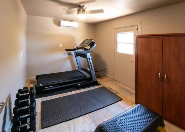 Holiday home Stunning Pool, Big Views, 3br 2ba, Sleeps 8 Tucson